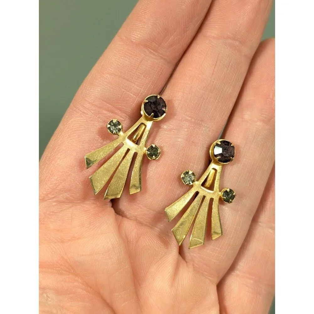 Vintage‎ Gold Tone Art Deco Fan Purple Smokey Rhinestone Screw Back Earrings